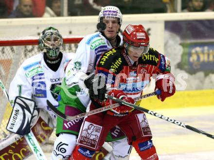 EBEL. Eishockey Bundesliga. KAC gegen HDD TILIA Olimpija Ljubljana.  Dieter Kalt, (KAC), Ales Sila, Bostjan Groznik (Ljubljana). Klagenfurt, am 27.10.2009.
Foto: Kuess 

---
pressefotos, pressefotografie, kuess, qs, qspictures, sport, bild, bilder, bilddatenbank