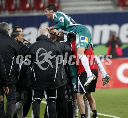 Fussball. Tipp3-Bundesliga. SK Austria Kelag Kaernten gegen Rapid Wien.  Torjubel Rapid. Klagenfurt, 28.10.2009.
Foto: Kuess  

---
pressefotos, pressefotografie, kuess, qs, qspictures, sport, bild, bilder, bilddatenbank