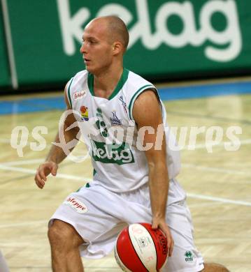 Basketball Bundesliga. Woerthersee Piraten gegen BasketClubs Vienna. Davor Sattler (Piraten). Klagenfurt, am 28.10.2009.
Foto: Kuess

---
pressefotos, pressefotografie, kuess, qs, qspictures, sport, bild, bilder, bilddatenbank