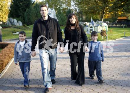 Eishockey Bundesliga. VSV. Jackson, Michael Mike Martin,  Nadia, Ethan. Klagenfurt, am 26.10.2009.
Foto: Kuess
---
pressefotos, pressefotografie, kuess, qs, qspictures, sport, bild, bilder, bilddatenbank