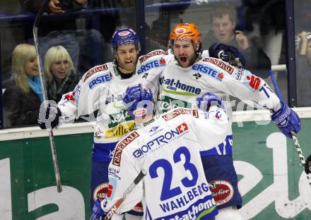 EBEL. Eishockey Bundesliga. EC Pasut VSV gegen Vienna Capitals.  Torjubel Michael Martin, Kiel McLeod (VSV). Villach, am 30.10.2009.
Foto: Kuess 


---
pressefotos, pressefotografie, kuess, qs, qspictures, sport, bild, bilder, bilddatenbank