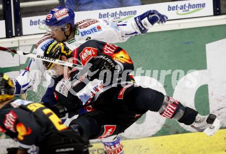 EBEL. Eishockey Bundesliga. EC Pasut VSV gegen Vienna Capitals.  Nico Toff,  (VSV), DRASCHKOWITZ Lukas (Caps). Villach, am 30.10.2009.
Foto: Kuess 


---
pressefotos, pressefotografie, kuess, qs, qspictures, sport, bild, bilder, bilddatenbank