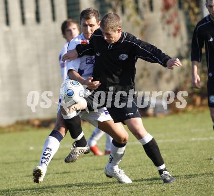 Fussball Regionalliga. SAK Klagenfurt gegen SK Sturm Graz Amateure. Christian Dlopst (SAK), Dean Maric (Sturm Graz). Klagenfurt, am 31.10.2009.
Foto: Kuess
---
pressefotos, pressefotografie, kuess, qs, qspictures, sport, bild, bilder, bilddatenbank