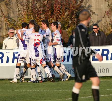 Fussball Regionalliga. SAK Klagenfurt gegen SK Sturm Graz Amateure. Torjubel (SAK). Klagenfurt, am 31.10.2009.
Foto: Kuess
---
pressefotos, pressefotografie, kuess, qs, qspictures, sport, bild, bilder, bilddatenbank