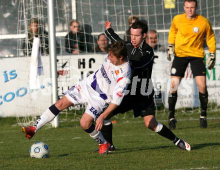 Fussball Regionalliga. SAK Klagenfurt gegen SK Sturm Graz Amateure. Grega Triplat (SAK), Markus Ostermann  (Sturm Graz). Klagenfurt, am 31.10.2009.
Foto: Kuess
---
pressefotos, pressefotografie, kuess, qs, qspictures, sport, bild, bilder, bilddatenbank