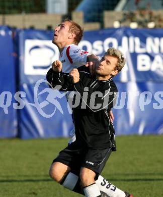 Fussball Regionalliga. SAK Klagenfurt gegen SK Sturm Graz Amateure. Samo Bernhard Olip (SAK), Mario Kreimer (Sturm Graz). Klagenfurt, am 31.10.2009.
Foto: Kuess
---
pressefotos, pressefotografie, kuess, qs, qspictures, sport, bild, bilder, bilddatenbank