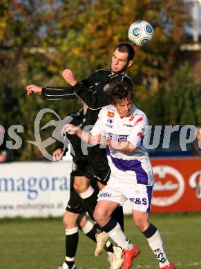 Fussball Regionalliga. SAK Klagenfurt gegen SK Sturm Graz Amateure. Grega Triplat (SAK), Michael Hofer (Sturm Graz). Klagenfurt, am 31.10.2009.
Foto: Kuess
---
pressefotos, pressefotografie, kuess, qs, qspictures, sport, bild, bilder, bilddatenbank