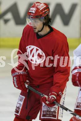 EBEL. Eishockey Bundesliga. Training KAC. Christoph Brandner. Klagenfurt, am 4.11.2009.
Foto: Kuess

---
pressefotos, pressefotografie, kuess, qs, qspictures, sport, bild, bilder, bilddatenbank