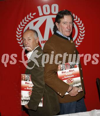 Eishockey. Buchpraesentation. Rot wie Blut, weiss wie Schnee. Heinz Traschitzger,  Walter Grill. Klagenfurt, am 5.11.2009.
Foto: Kuess
---
pressefotos, pressefotografie, kuess, qs, qspictures, sport, bild, bilder, bilddatenbank