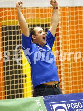 Volleyball. MEVZA. SK Aich/Dob gegen Hotvolleys Wien. Jubel Martin Micheu (Aich). Prevalje, 7.11.2009.
Foto:Kuess

---
pressefotos, pressefotografie, kuess, qs, qspictures, sport, bild, bilder, bilddatenbank