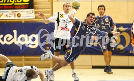 Handball Bundesliga. SC Ferlach gegen HSG Baernbach/Koeflach.Jernej Korosec (Ferlach), Thomas Vodica (Baernbach). Ferlach, 7.11.2009.
Foto: Kuess

---
pressefotos, pressefotografie, kuess, qs, qspictures, sport, bild, bilder, bilddatenbank