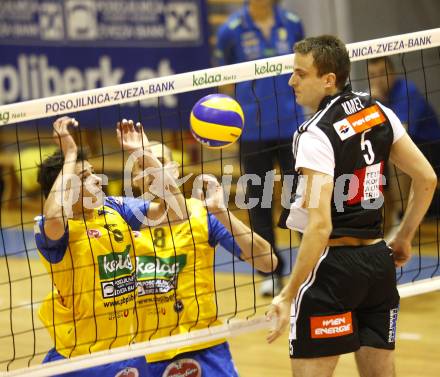 Volleyball. MEVZA. SK Aich/Dob gegen Hotvolleys Wien. Ivo KENDEROV, Stefan STOYANOV (Aich), Tomas KMET (Hotvolleys). Prevalje, 7.11.2009.
Foto:Kuess

---
pressefotos, pressefotografie, kuess, qs, qspictures, sport, bild, bilder, bilddatenbank