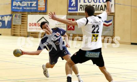 Handball Bundesliga. SC Ferlach gegen HSG Baernbach/Koeflach. Bostjan Stusaj (Ferlach), Dean Pomorisac (Baernbach). Ferlach, 7.11.2009.
Foto: Kuess

---
pressefotos, pressefotografie, kuess, qs, qspictures, sport, bild, bilder, bilddatenbank