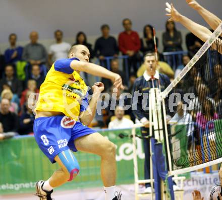 Volleyball. MEVZA. SK Aich/Dob gegen Hotvolleys Wien. Ivo KENDEROV (Aich). Prevalje, 7.11.2009.
Foto:Kuess

---
pressefotos, pressefotografie, kuess, qs, qspictures, sport, bild, bilder, bilddatenbank