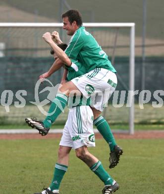 Fussball Unterliga Ost. KAC gegen St. Michael/Bleiburg. Torjubel Michael Hubert Zidej, Daniel Fratschko (St. Michael). Klagenfurt, am 7.11.2009.
Foto: Kuess
---
pressefotos, pressefotografie, kuess, qs, qspictures, sport, bild, bilder, bilddatenbank