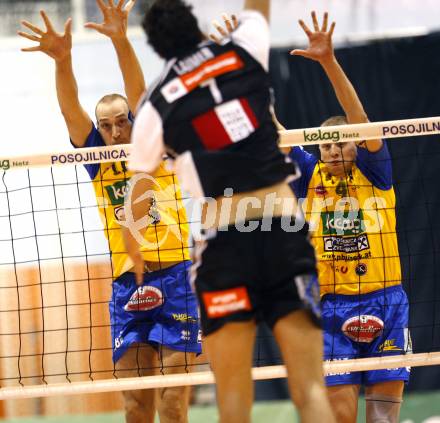 Volleyball. MEVZA. SK Aich/Dob gegen Hotvolleys Wien. Martin Bencic, Aleksey Sanko (Aich). Prevalje, 7.11.2009.
Foto:Kuess

---
pressefotos, pressefotografie, kuess, qs, qspictures, sport, bild, bilder, bilddatenbank