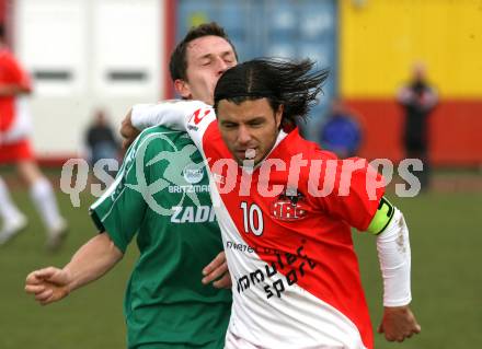 Fussball Unterliga Ost. KAC gegen St. Michael/Bleiburg. Zsolt Vari (KAC), Daniel Rene Paulitsch (St. Michael). Klagenfurt, am 7.11.2009.
Foto: Kuess
---
pressefotos, pressefotografie, kuess, qs, qspictures, sport, bild, bilder, bilddatenbank