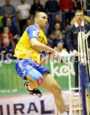 Volleyball. MEVZA. SK Aich/Dob gegen Hotvolleys Wien. Ivo KENDEROV (Aich). Prevalje, 7.11.2009.
Foto:Kuess

---
pressefotos, pressefotografie, kuess, qs, qspictures, sport, bild, bilder, bilddatenbank