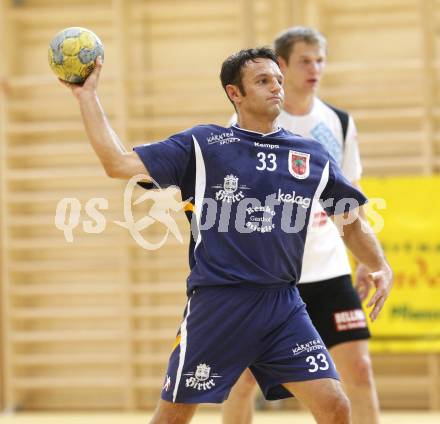 Handball Bundesliga. SC Ferlach gegen HSG Baernbach/Koeflach. Dino Poje (Ferlach). Ferlach, 7.11.2009.
Foto: Kuess
---
pressefotos, pressefotografie, kuess, qs, qspictures, sport, bild, bilder, bilddatenbank