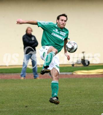 Fussball Unterliga Ost. KAC gegen St. Michael/Bleiburg. Dominik Malej (St. Michael). Klagenfurt, am 7.11.2009.
Foto: Kuess
---
pressefotos, pressefotografie, kuess, qs, qspictures, sport, bild, bilder, bilddatenbank