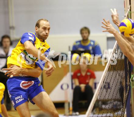 Volleyball. MEVZA. SK Aich/Dob gegen Hotvolleys Wien. Martin Bencic (Aich). Prevalje, 7.11.2009.
Foto:Kuess

---
pressefotos, pressefotografie, kuess, qs, qspictures, sport, bild, bilder, bilddatenbank