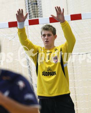 Handball Bundesliga. SC Ferlach gegen HSG Baernbach/Koeflach. Matthias Meleschnig (Ferlach). Ferlach, 7.11.2009.
Foto: Kuess
---
pressefotos, pressefotografie, kuess, qs, qspictures, sport, bild, bilder, bilddatenbank