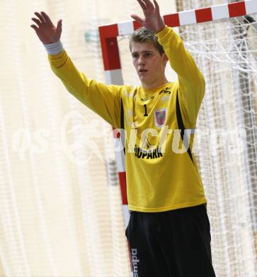 Handball Bundesliga. SC Ferlach gegen HSG Baernbach/Koeflach. Matthias Meleschnig (Ferlach). Ferlach, 7.11.2009.
Foto: Kuess
---
pressefotos, pressefotografie, kuess, qs, qspictures, sport, bild, bilder, bilddatenbank