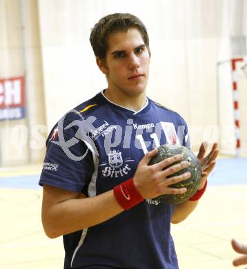 Handball Bundesliga. SC Ferlach gegen HSG Baernbach/Koeflach. Matthias Schantl (Ferlach). Ferlach, 7.11.2009.
Foto: Kuess
---
pressefotos, pressefotografie, kuess, qs, qspictures, sport, bild, bilder, bilddatenbank