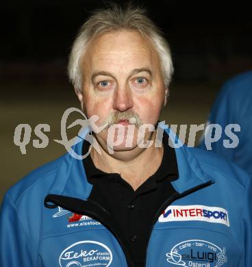 Stocksport, Eisschiessen. Karl Kopp (ESV Tecoplast Preding). Klagenfurt, am 7.11.2009.
Foto: Kuess
---
pressefotos, pressefotografie, kuess, qs, qspictures, sport, bild, bilder, bilddatenbank