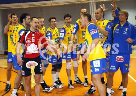 Volleyball. MEVZA. SK Aich/Dob gegen Hotvolleys Wien. Jubel (Aich). Prevalje, 7.11.2009.
Foto:Kuess

---
pressefotos, pressefotografie, kuess, qs, qspictures, sport, bild, bilder, bilddatenbank