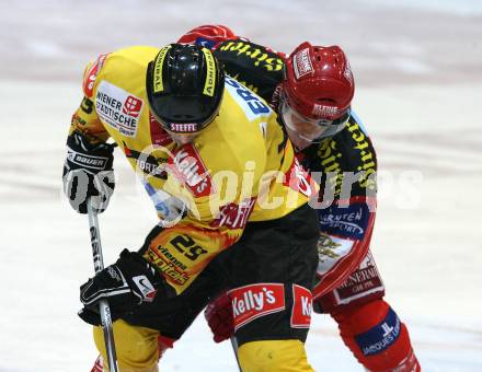 EBEL. Eishockey Bundesliga. KAC gegen EV Vienna Capitals.  David Schuller, (KAC),  Sean Selmser  (Vienna). Klagenfurt, am 13.11.2009.
Foto: Kuess 

---
pressefotos, pressefotografie, kuess, qs, qspictures, sport, bild, bilder, bilddatenbank