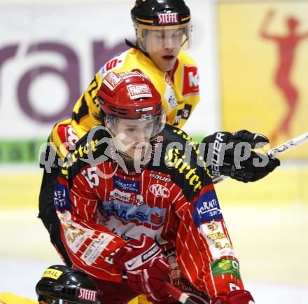 EBEL. Eishockey Bundesliga. KAC gegen EV Vienna Capitals.  Fabian Scholz (KAC),  Christoph Draschkowitz (Vienna). Klagenfurt, am 13.11.2009.
Foto: Kuess 

---
pressefotos, pressefotografie, kuess, qs, qspictures, sport, bild, bilder, bilddatenbank