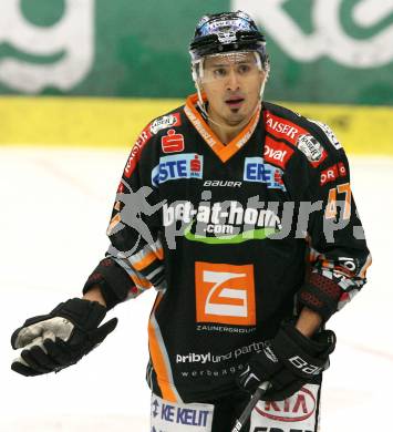 EBEL. Eishockey Bundesliga. EC Pasut VSV gegen EHC LIWEST Linz.  BRONILLA Rich  (Linz). Villach, am 15.11.2009.
Foto: Kuess 


---
pressefotos, pressefotografie, kuess, qs, qspictures, sport, bild, bilder, bilddatenbank