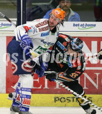 EBEL. Eishockey Bundesliga. EC Pasut VSV gegen EHC LIWEST Linz.  MCLEOD Kiel (VSV), LUKAS Robert (Linz). Villach, am 15.11.2009.
Foto: Kuess 


---
pressefotos, pressefotografie, kuess, qs, qspictures, sport, bild, bilder, bilddatenbank