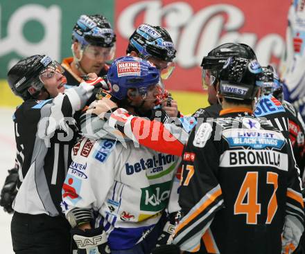 EBEL. Eishockey Bundesliga. EC Pasut VSV gegen EHC LIWEST Linz.  Rauferei. Villach, am 15.11.2009.
Foto: Kuess 


---
pressefotos, pressefotografie, kuess, qs, qspictures, sport, bild, bilder, bilddatenbank