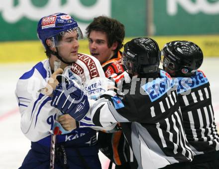 EBEL. Eishockey Bundesliga. EC Pasut VSV gegen EHC LIWEST Linz.  Rauferei FERLAND Jonathan (VSV). Villach, am 15.11.2009.
Foto: Kuess 


---
pressefotos, pressefotografie, kuess, qs, qspictures, sport, bild, bilder, bilddatenbank