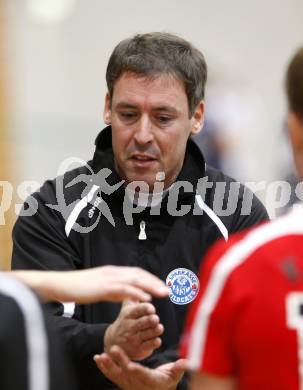 Volleyball MEVZA.  ATSC Wildcats gegen SVS Post . Trainer Helmut VOGGENBERGER (Wildcats). Klagenfurt, 14.11.2009.
Foto: Kuess

---
pressefotos, pressefotografie, kuess, qs, qspictures, sport, bild, bilder, bilddatenbank