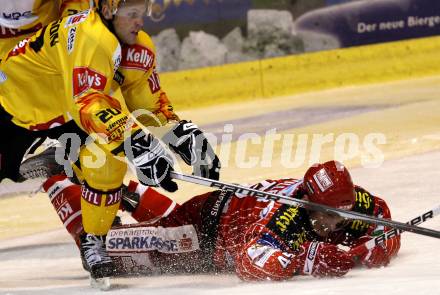EBEL. Eishockey Bundesliga. KAC gegen EV Vienna Capitals. David Schuller (KAC), Peter Casparsson (Vienna). Klagenfurt, am 13.11.2009.
Foto: Nadja Kuess 

---
pressefotos, pressefotografie, kuess, qs, qspictures, sport, bild, bilder, bilddatenbank