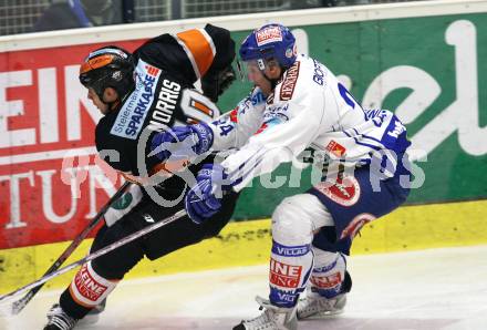 EBEL. Eishockey Bundesliga. EC Pasut VSV gegen Graz 99ers. Guenther Lanzinger (VSV), Warren Norris (Graz). Villach, am 17.11.2009.
Foto: Kuess 


---
pressefotos, pressefotografie, kuess, qs, qspictures, sport, bild, bilder, bilddatenbank