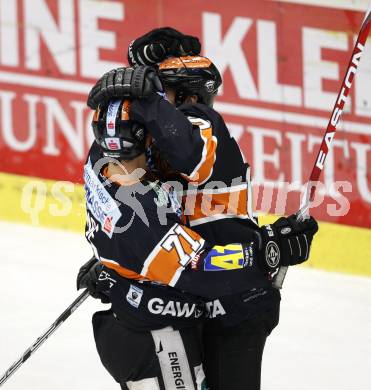 EBEL. Eishockey Bundesliga. EC Pasut VSV gegen Graz 99ers. Torjubel  (Graz). Villach, am 17.11.2009.
Foto: Kuess 


---
pressefotos, pressefotografie, kuess, qs, qspictures, sport, bild, bilder, bilddatenbank