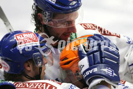 EBEL. Eishockey Bundesliga. EC Pasut VSV gegen Graz 99ers. Torjubel (VSV). Villach, am 17.11.2009.
Foto: Kuess 


---
pressefotos, pressefotografie, kuess, qs, qspictures, sport, bild, bilder, bilddatenbank