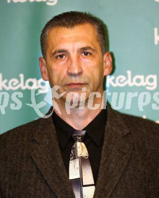 Basketball. Woerthersee Piraten. Co-Trainer Emir Osmanovic. Klagenfurt, 15.11.2009.
Foto: Kuess
---
pressefotos, pressefotografie, kuess, qs, qspictures, sport, bild, bilder, bilddatenbank