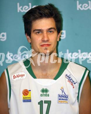 Basketball. Woerthersee Piraten. Edgar Allesch. Klagenfurt, 15.11.2009.
Foto: Kuess
---
pressefotos, pressefotografie, kuess, qs, qspictures, sport, bild, bilder, bilddatenbank