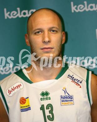 Basketball. Woerthersee Piraten. Davor Sattler. Klagenfurt, 15.11.2009.
Foto: Kuess
---
pressefotos, pressefotografie, kuess, qs, qspictures, sport, bild, bilder, bilddatenbank