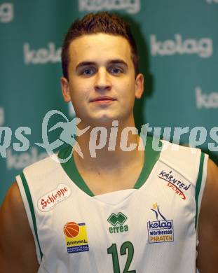 Basketball. Woerthersee Piraten. Marco Breithuber. Klagenfurt, 15.11.2009.
Foto: Kuess
---
pressefotos, pressefotografie, kuess, qs, qspictures, sport, bild, bilder, bilddatenbank