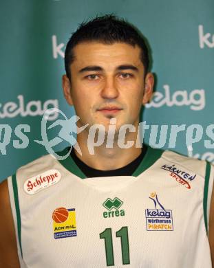 Basketball. Woerthersee Piraten. Admir Aljic. Klagenfurt, 15.11.2009.
Foto: Kuess
---
pressefotos, pressefotografie, kuess, qs, qspictures, sport, bild, bilder, bilddatenbank