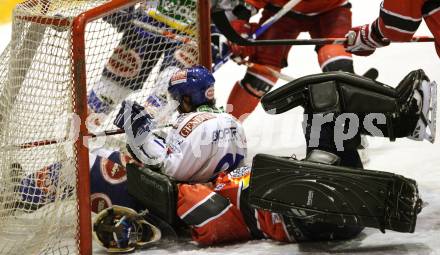EBEL. Eishockey Bundesliga. HK Acroni Jesenice gegen EC Pasut VSV. PETRIK Nicolas (VSV), GRUMET-MORRIS Dov (Jesenice). Jesenice, am 19.11.2009.
Foto: Kuess 


---
pressefotos, pressefotografie, kuess, qs, qspictures, sport, bild, bilder, bilddatenbank