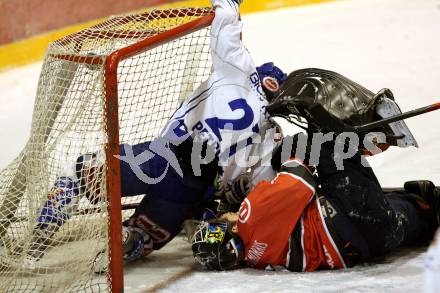 EBEL. Eishockey Bundesliga. HK Acroni Jesenice gegen EC Pasut VSV. PETRIK Nicolas (VSV), GRUMET-MORRIS Dov (Jesenice). Jesenice, am 19.11.2009.
Foto: Kuess 


---
pressefotos, pressefotografie, kuess, qs, qspictures, sport, bild, bilder, bilddatenbank