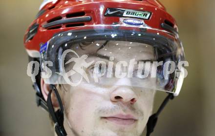 EBEL. Eishockey Bundesliga. KAC gegen EV Vienna Capitals. Paul Schellander (KAC). Klagenfurt, am 13.11.2009.
Foto: Kuess 

---
pressefotos, pressefotografie, kuess, qs, qspictures, sport, bild, bilder, bilddatenbank