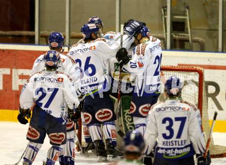 EBEL. Eishockey Bundesliga. HK Acroni Jesenice gegen EC Pasut VSV. Jubel (VSV). Jesenice, am 19.11.2009.
Foto: Kuess 


---
pressefotos, pressefotografie, kuess, qs, qspictures, sport, bild, bilder, bilddatenbank